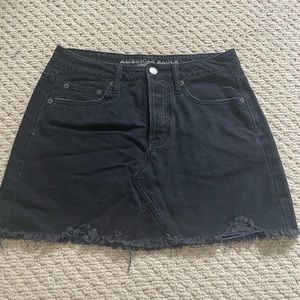 BLACK DENIM SKIRT